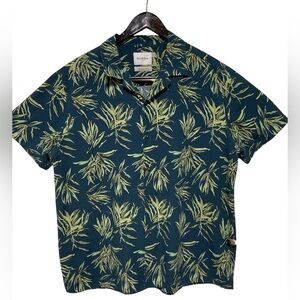 Goodfellow & Co Leaf Print Shirt In Men’s Size XL